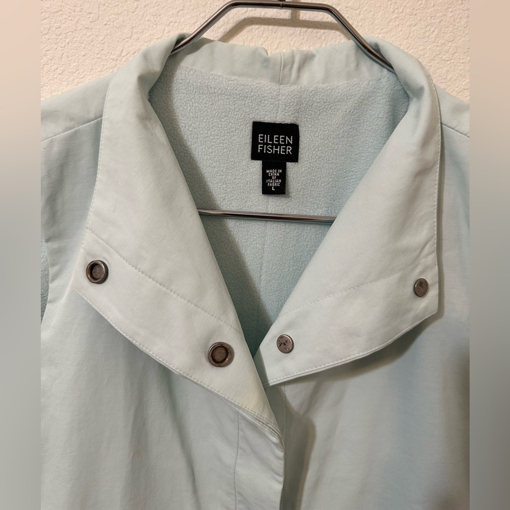 *GENTLY USED* EILEEN FISHER Fleece Lined Ice Blue Vest-Snap Buttons, Size Large - Picture 3 of 11